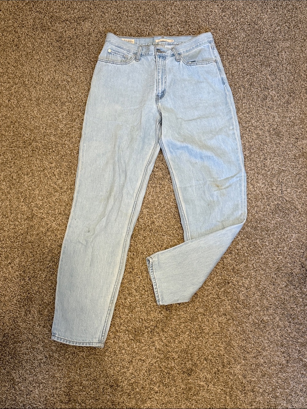 Levi's 80s Mom Light Blue Straight-Leg Women's Jeans